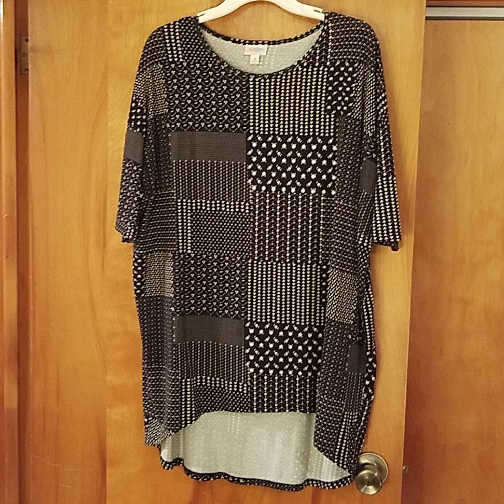 LuLaRoe  Irma. Black and Off white